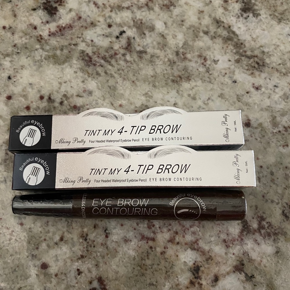 Eyebrow contouring and Tint!